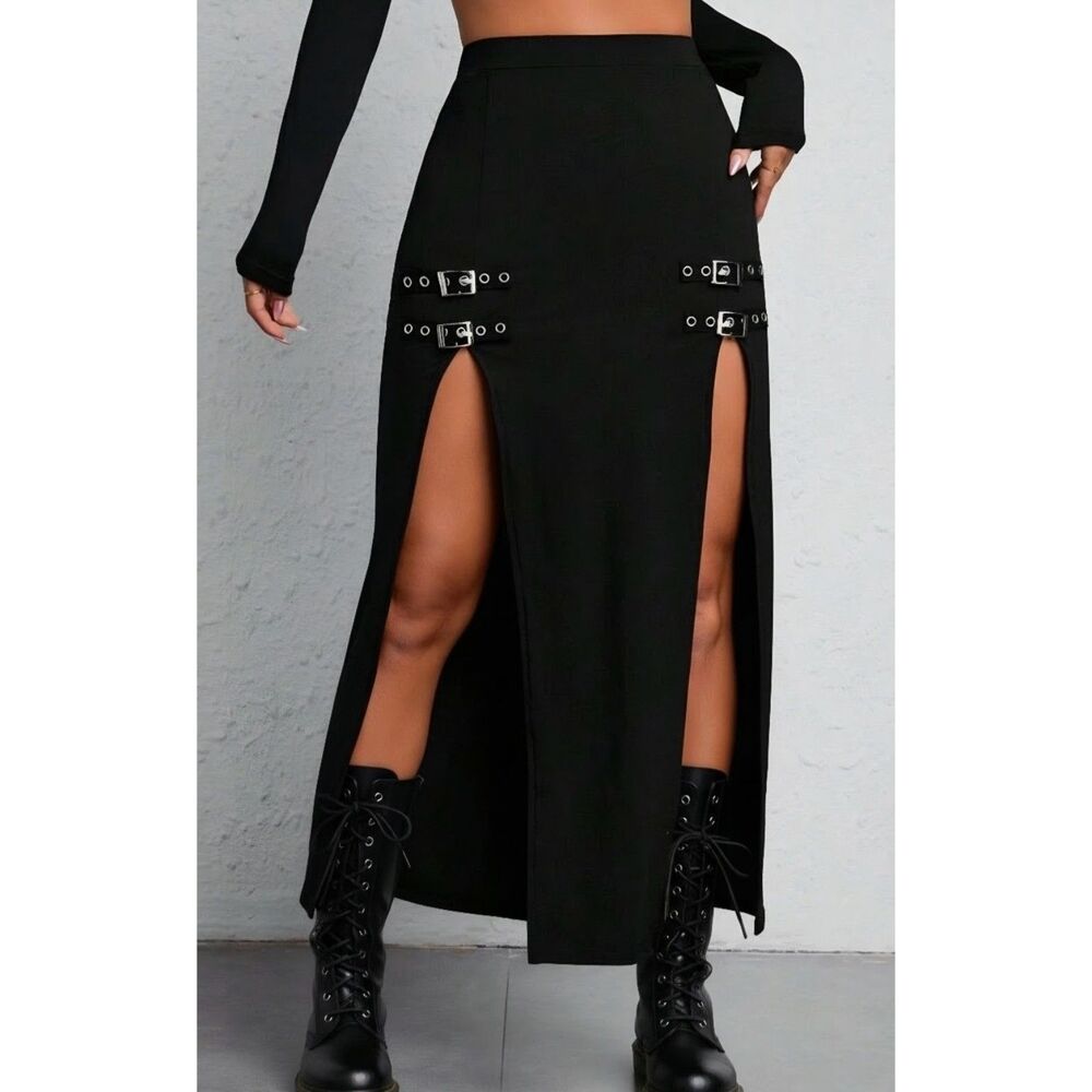 Black Edgy Buckle Slit Maxi Skirt – Size Medium